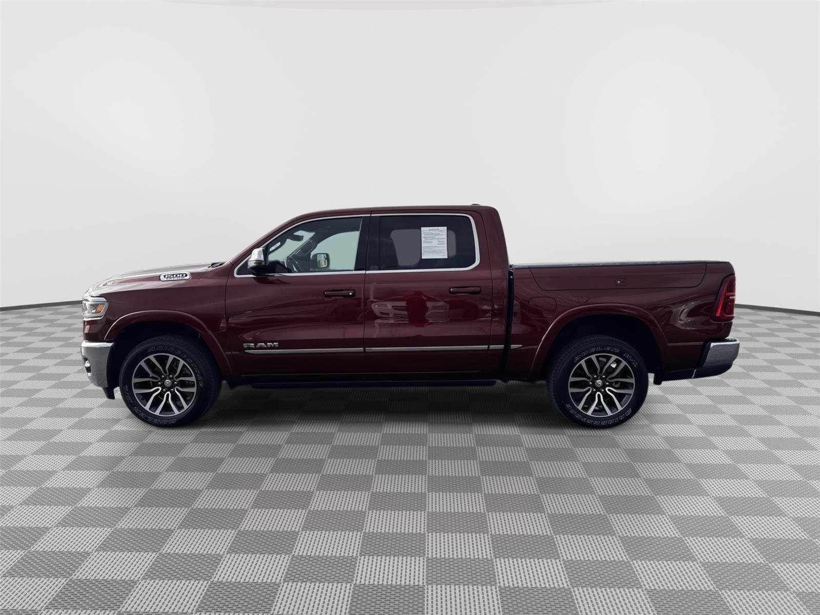 Used 2025 Delmonico Red Pearlcoat Ram Limited image 10