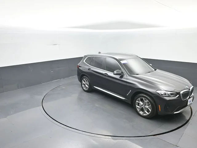 Used 2022 Dark Graphite BMW xDrive30i image 26