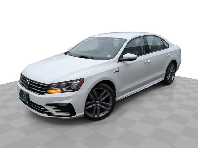 2018 Volkswagen Passat R-Line