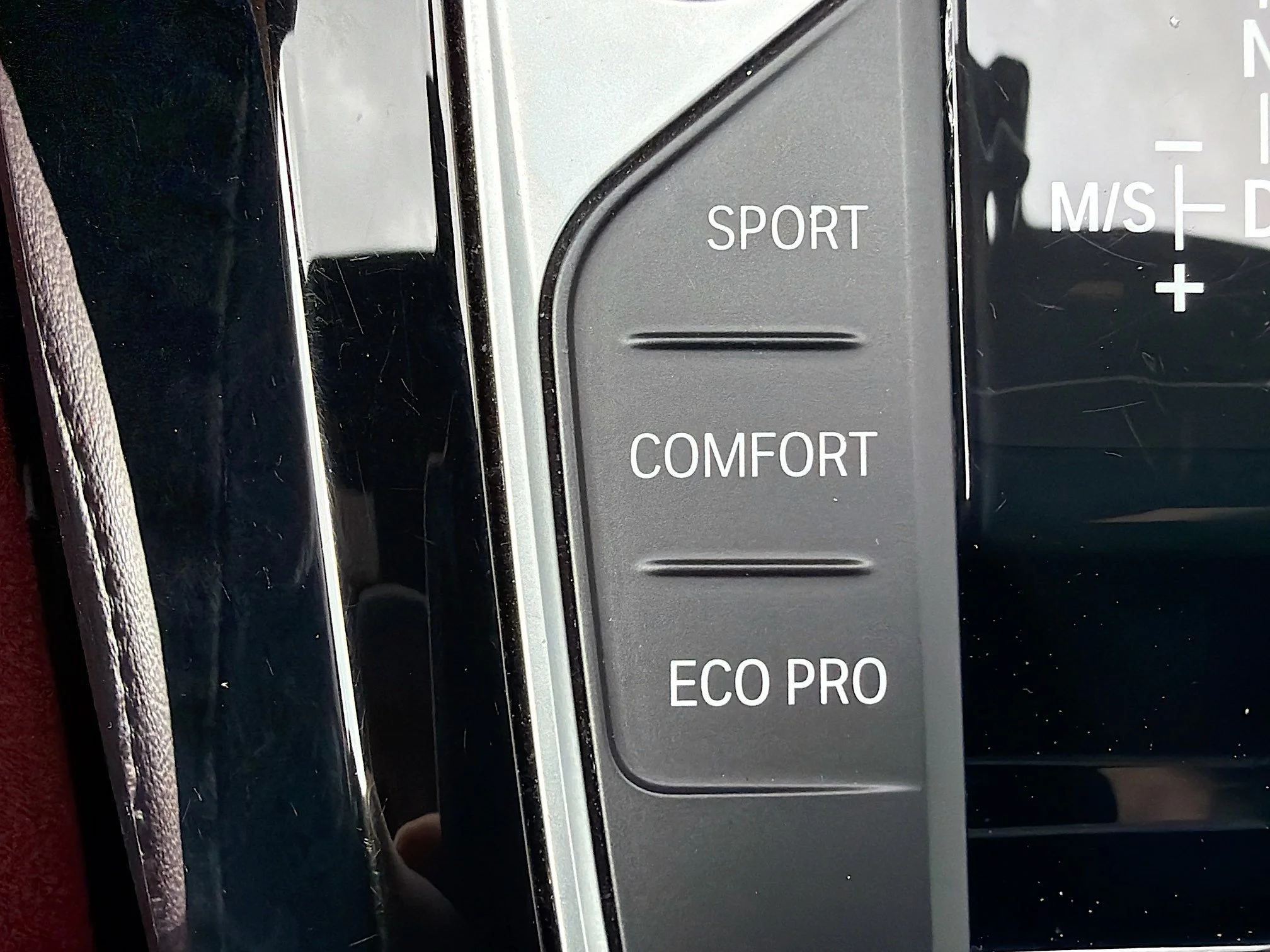 Certified Used 2023 Mineral White Metallic BMW sDrive30i image 30