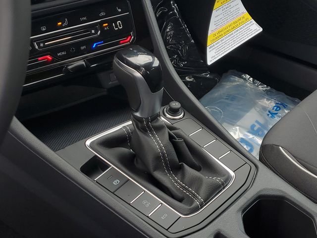 New 2026 Black Volkswagen 1.5T Sport image 22