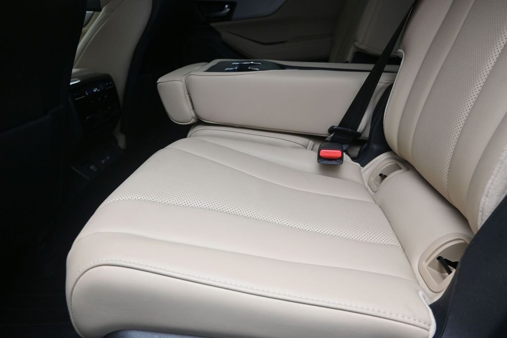 Used 2023 White Acura Technology image 16