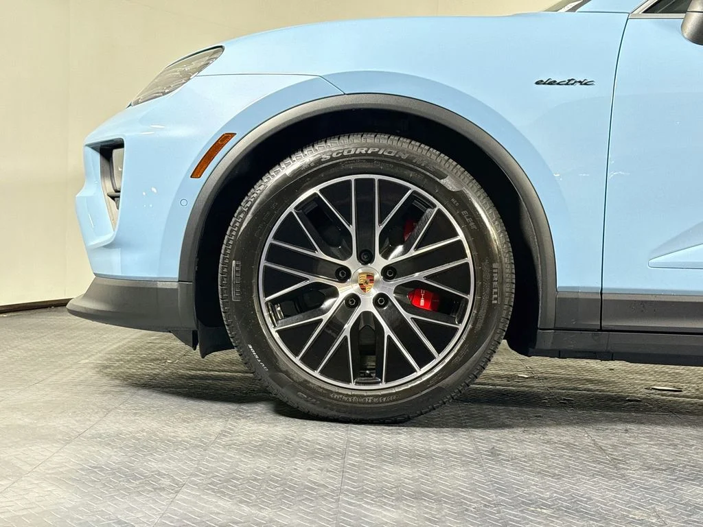 Used 2025 Frozen Blue Metallic Porsche 4S image 26