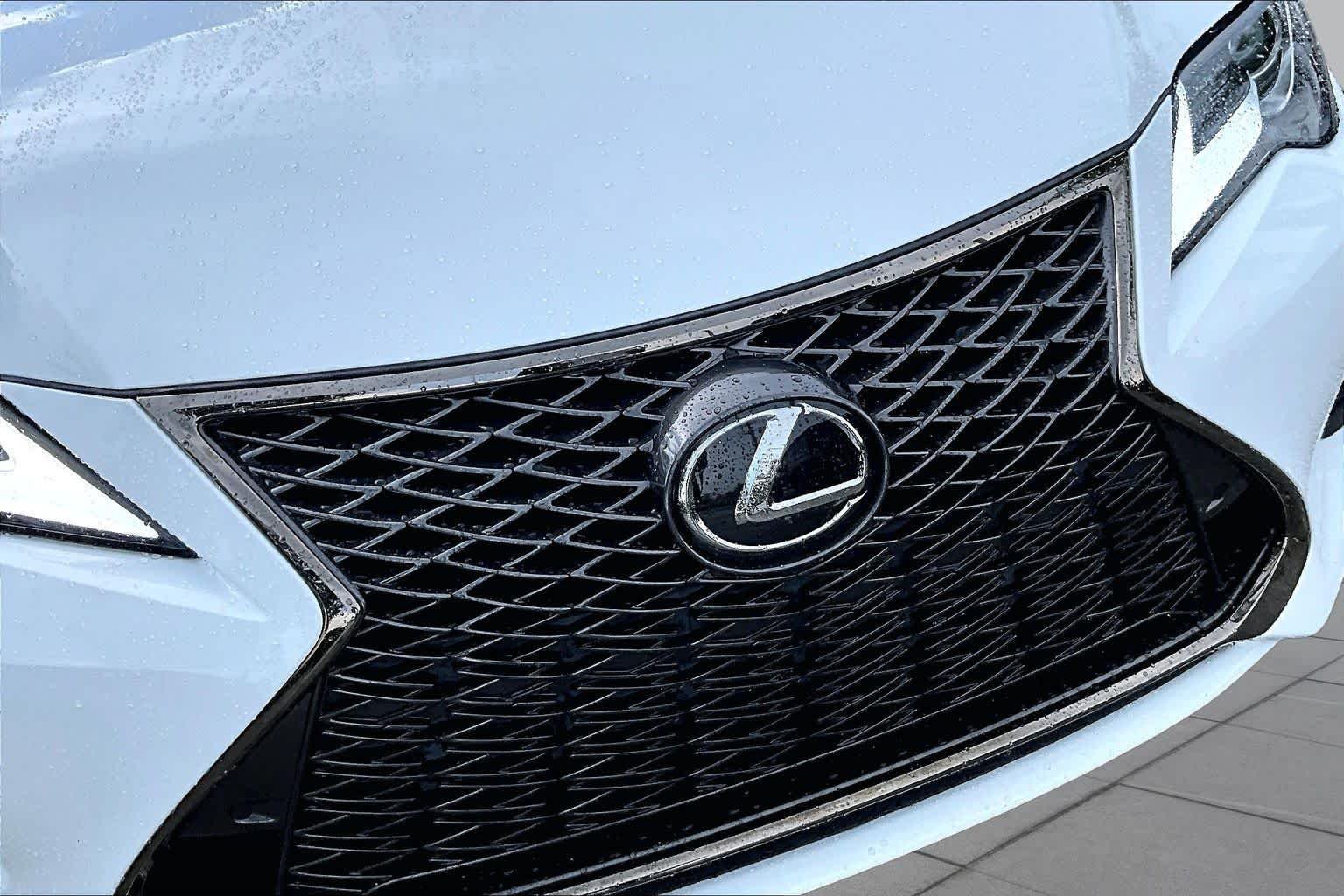 Used 2021 Ultra White Lexus F SPORT image 30