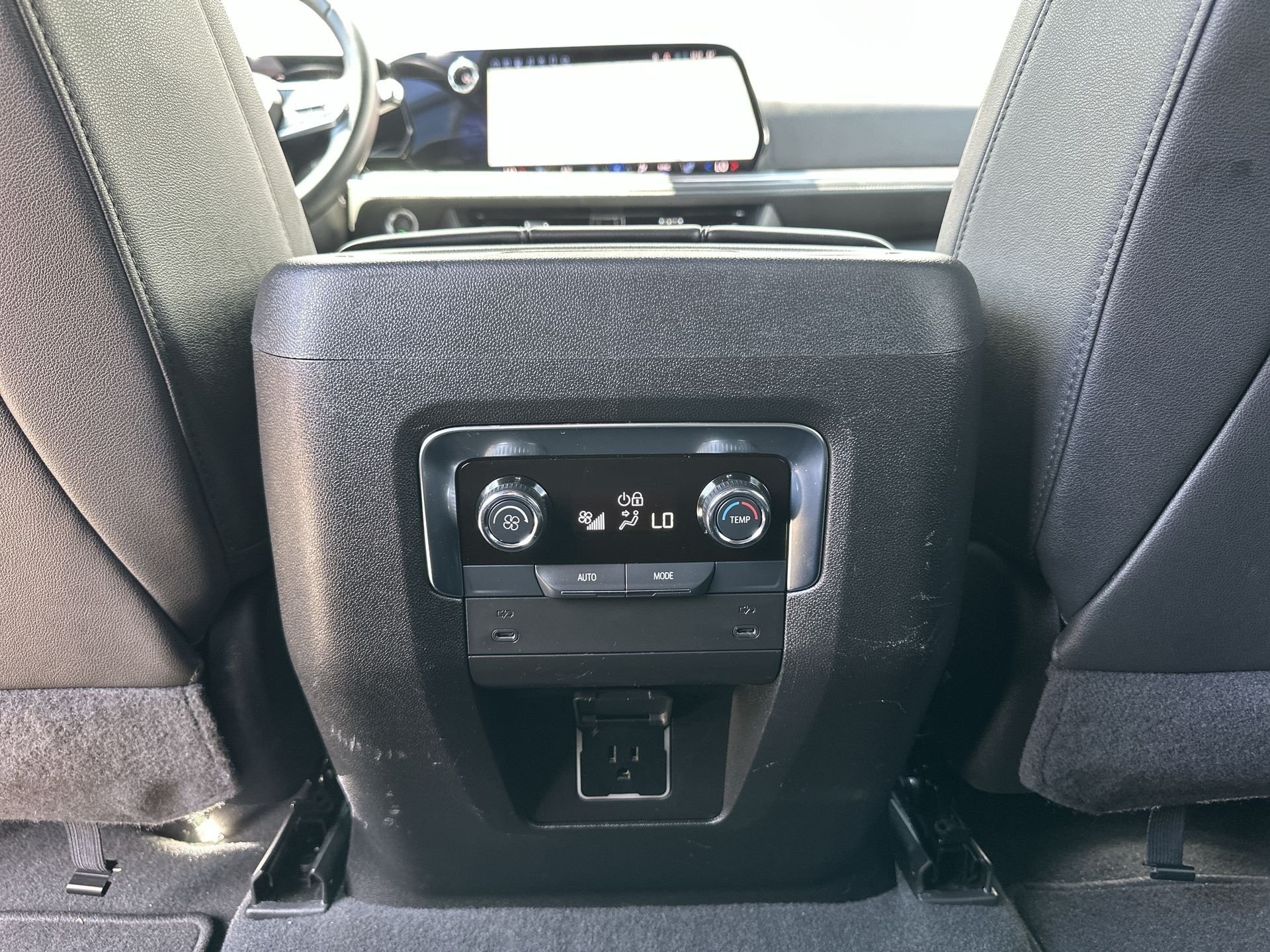 2025 Chevrolet Tahoe Z71 - Photo 21