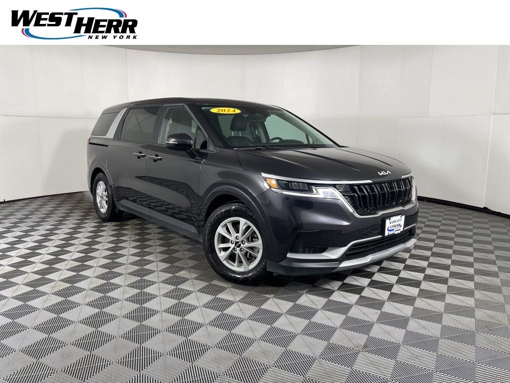 2024 Kia Sedona LX Seat Pkg's photo
