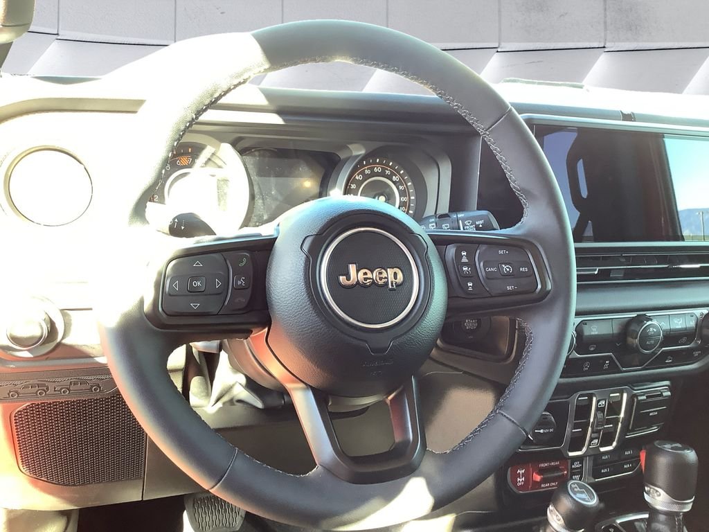 Used 2025 Red Jeep Rubicon image 9