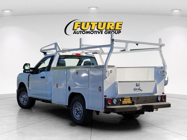 New 2026 Oxford White Ford F-250® XL image 30