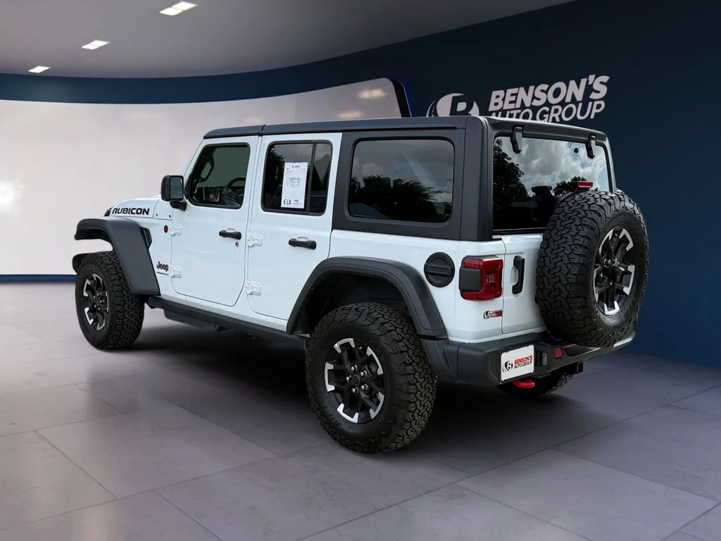 Used 2026 White Jeep Rubicon image 3