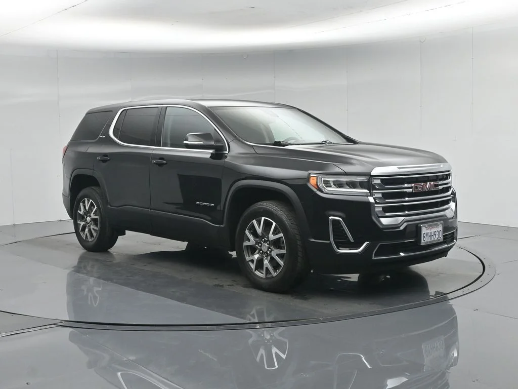 Used 2022 Black GMC SLE image 27