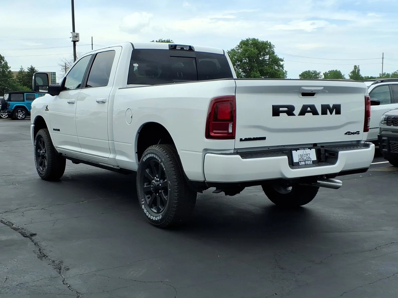 New 2026 Bright White Clear-Coat Exterior Paint RAM Laramie image 4
