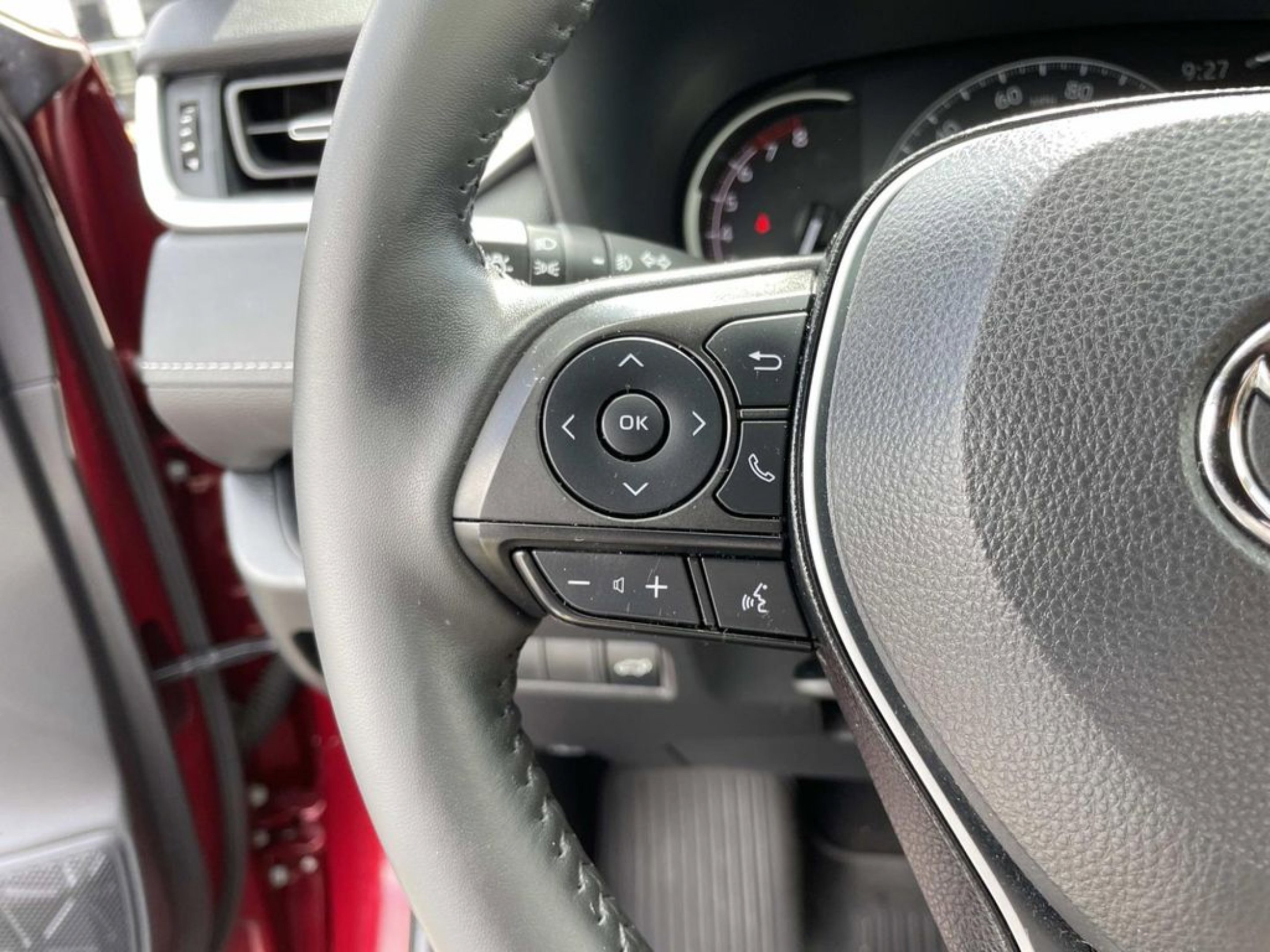 Used 2023 Red Toyota XLE Premium image 22