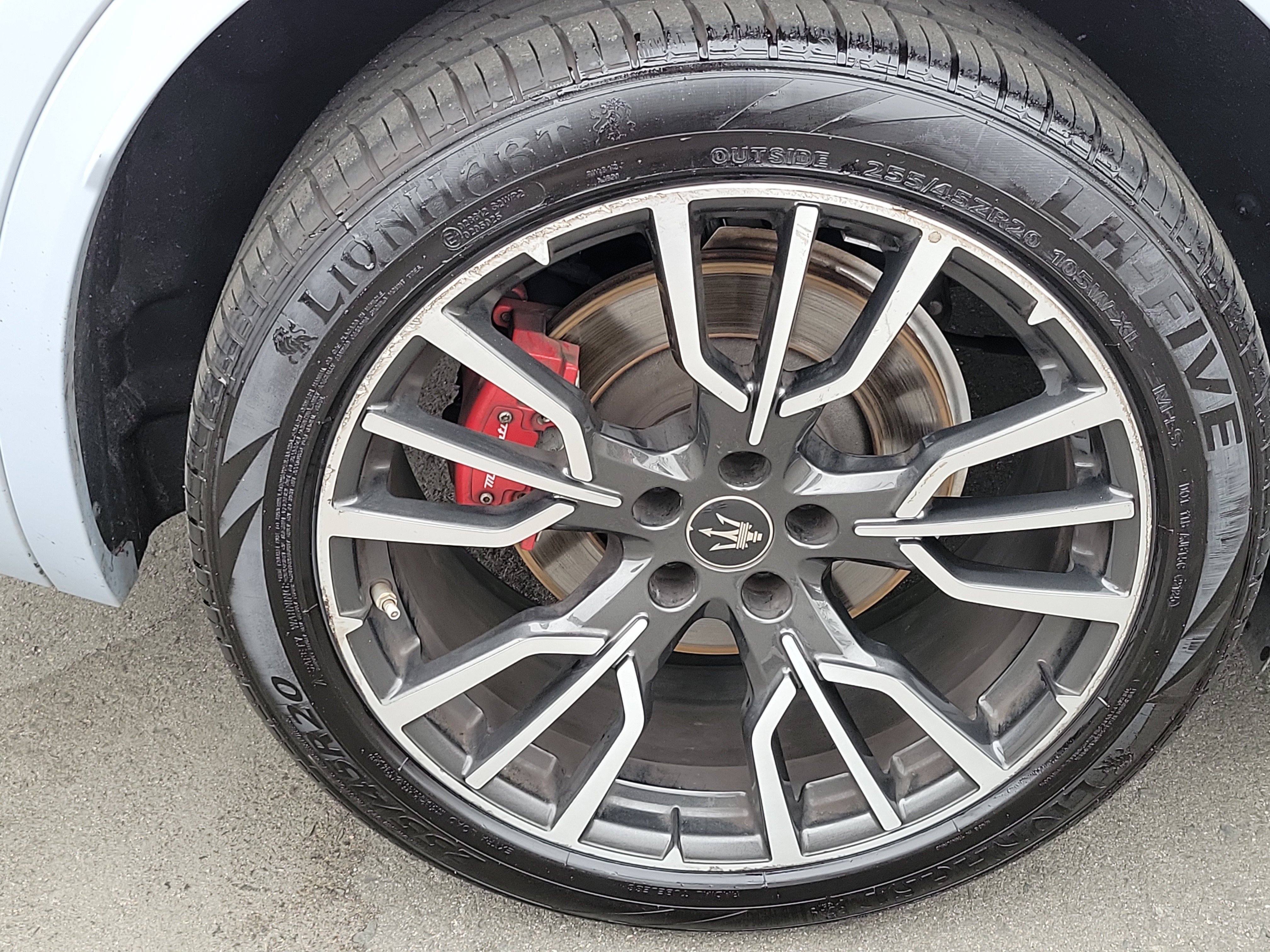 Used 2023 Bianco Astro Metallic Maserati GT image 35