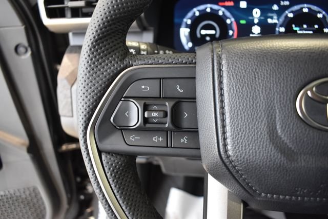 Certified Used 2025  Toyota Limited image 20