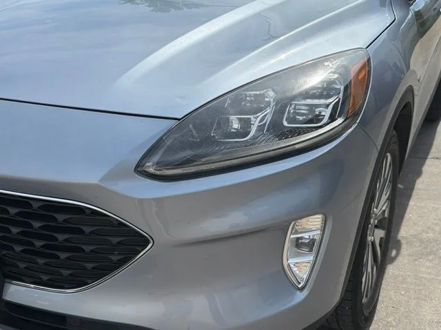 Used 2022 Blue Ford Titanium image 9