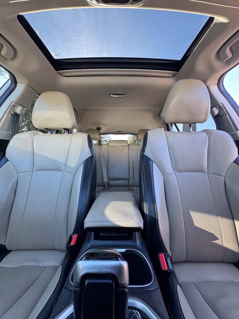 Used 2021 Crystal White Pearl Subaru Limited image 23