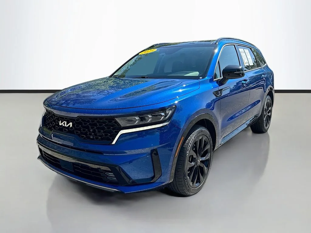 Used 2023 Blue Kia SX image 4