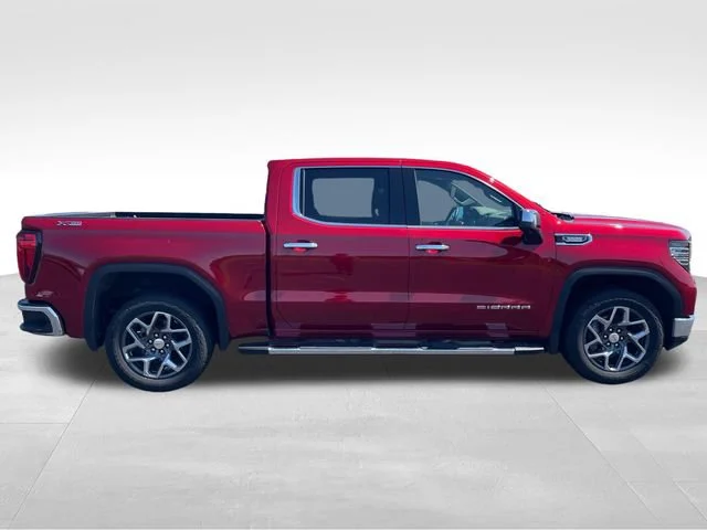 Used 2024 Volcanic Red Tintcoat GMC SLT image 7