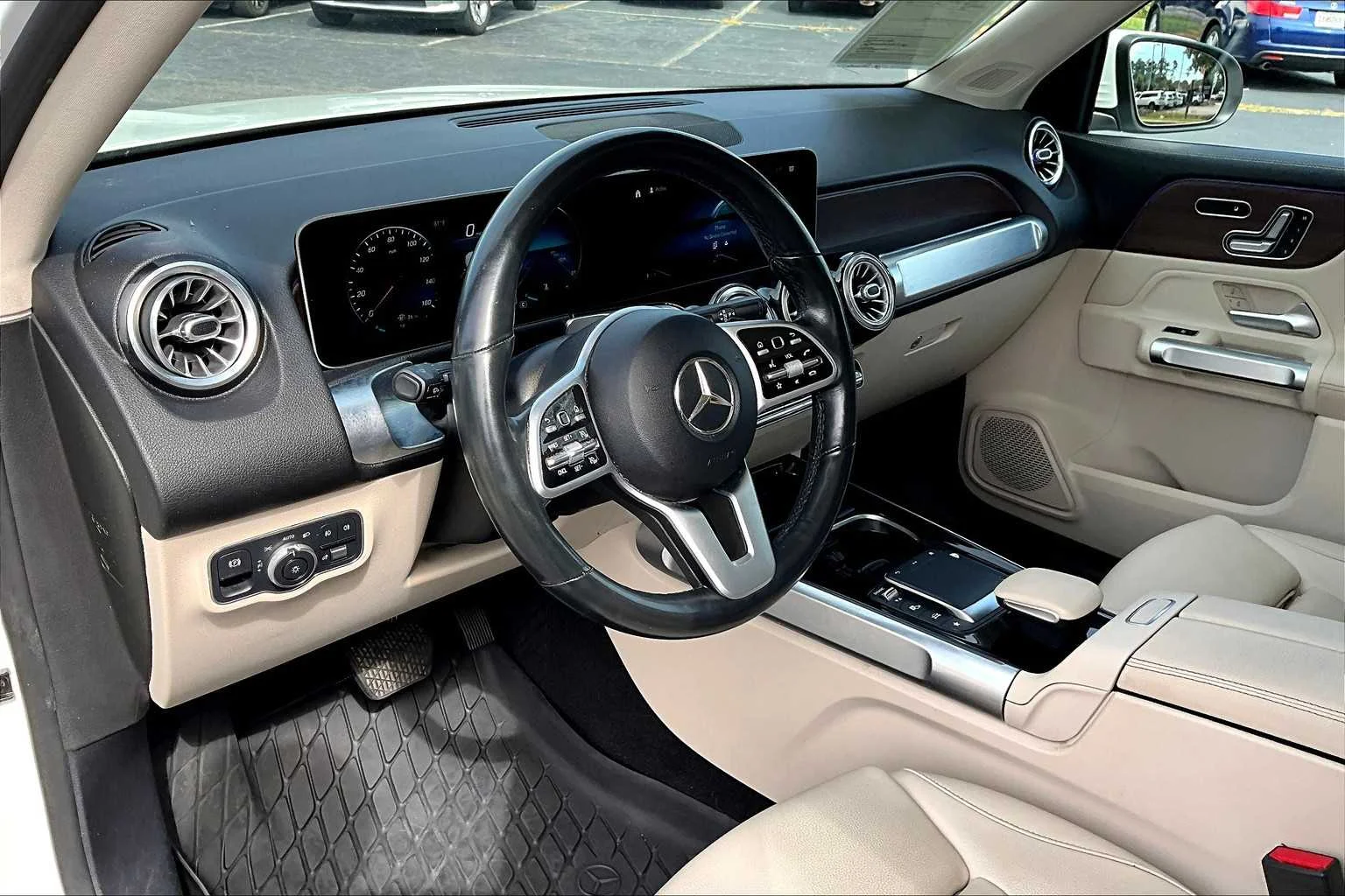 Used 2021 Polar White Mercedes-Benz GLB 250 image 18