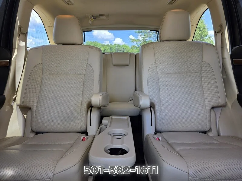 Used 2019 Blizzard Pearl TOYOTA LIMITED V6 FWD image 12