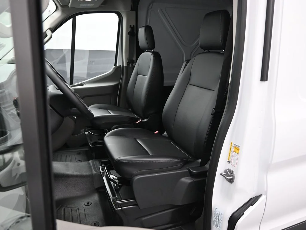 New 2026 White Ford Base image 8
