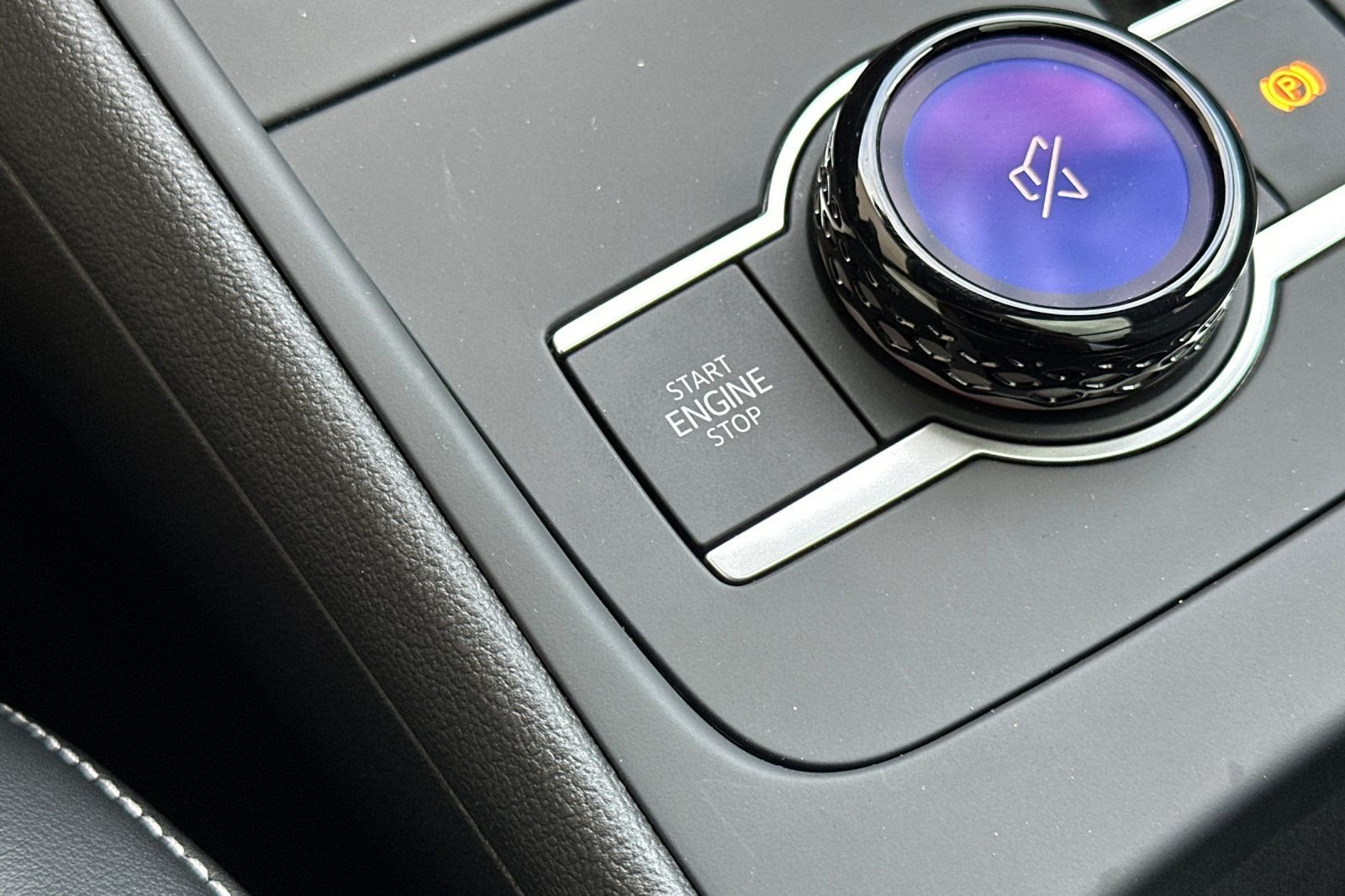 New 2026  Volkswagen 2.0T SE R-Line Black image 22