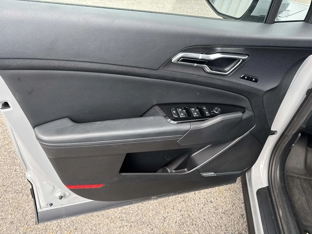 New 2025 Wolf Gray Kia SX image 26