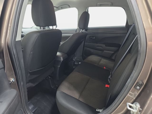 Used 2016 Black Mitsubishi ES image 12
