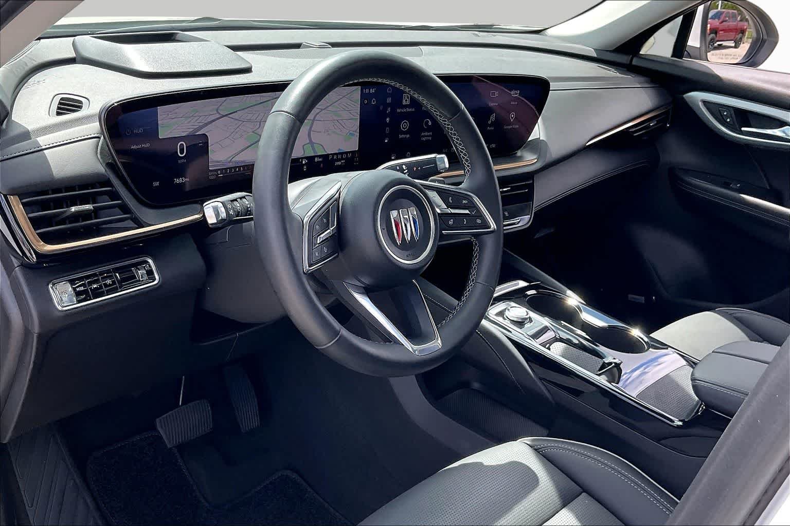 Used 2025 White Frost Tricoat Buick Avenir image 18