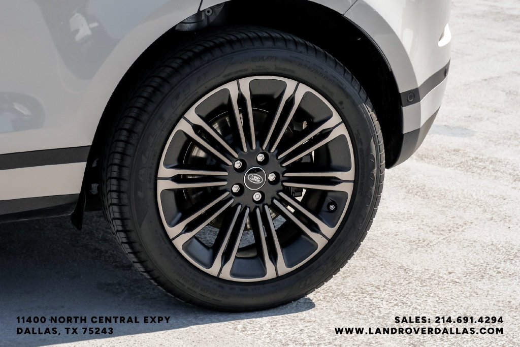 Used 2026 Silver Land Rover S image 52