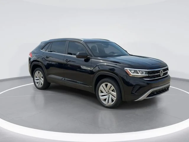Used 2021 Black Volkswagen 3.6L V6 SE w/Technology image 3