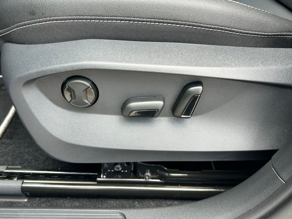 New 2026 Gray Volkswagen 1.5T SE Black image 20