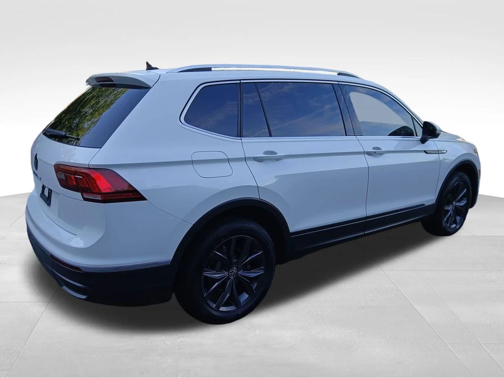 Used 2022 White Volkswagen 2.0T SE image 5