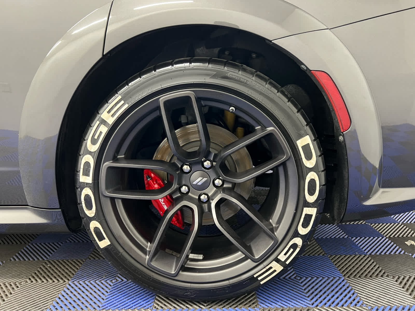 Used 2022 Granite Pearlcoat Dodge Scat Pack Widebody image 4