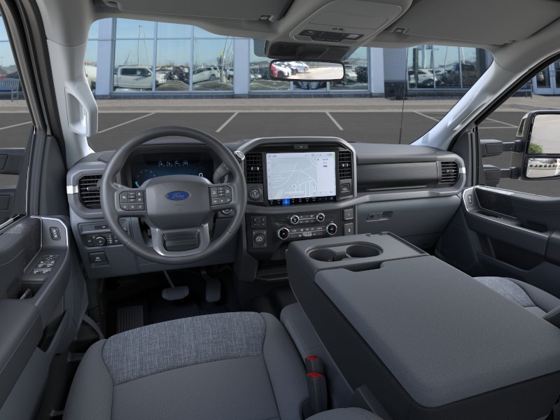 New 2026 Oxford White Ford XLT image 37
