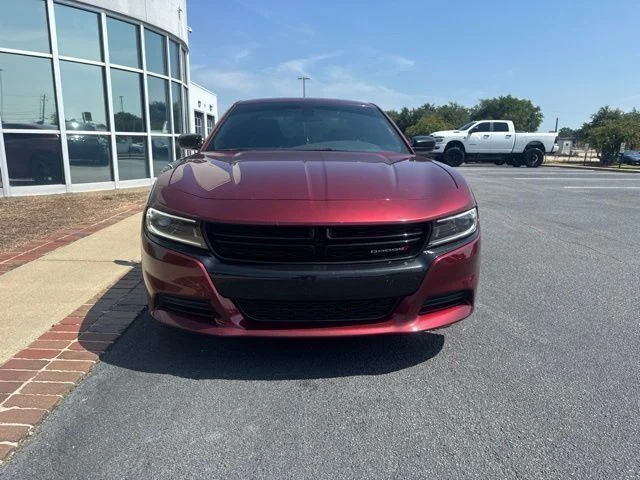 Used 2023 Red Dodge SXT image 3