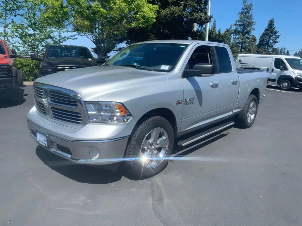 2016 RAM 1500 Big Horn/Lone Star 4x4 Quad Cab (Fleet)'s photo