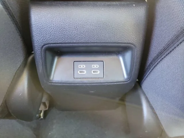 2023 Toyota Corolla LE - Photo 17