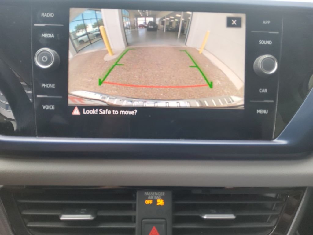 Used 2023  Volkswagen 1.5T SE image 26