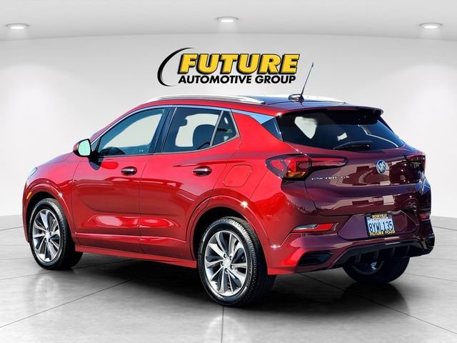 Used 2022 Red Buick Essence image 6