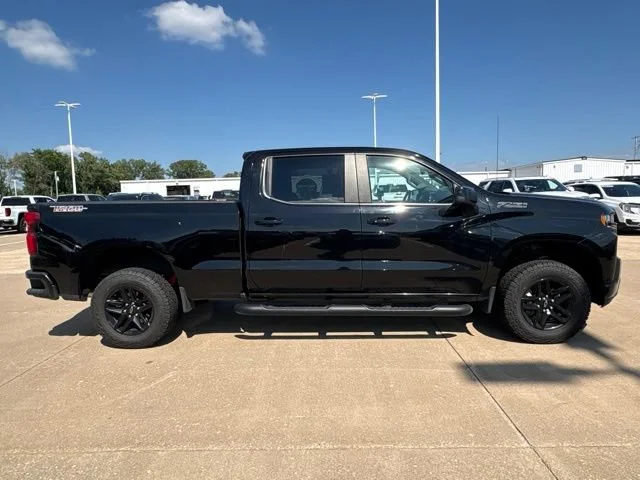 2021 Chevrolet Silverado 1500 LT Trail Boss - Photo 2