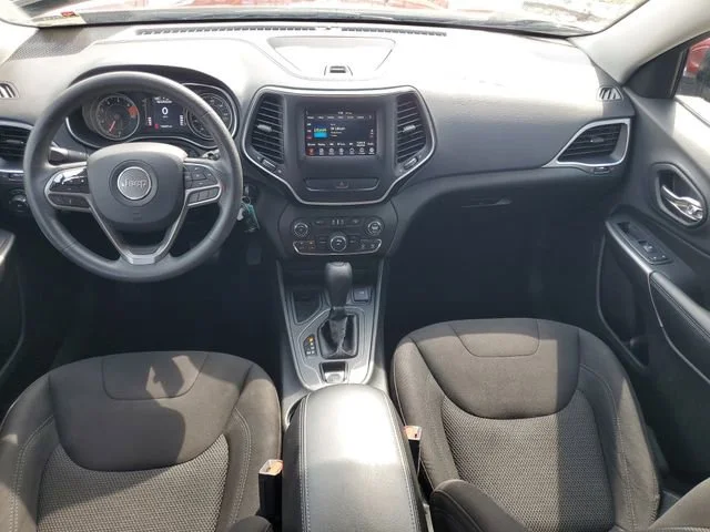 Used 2019 Red Jeep Latitude image 24