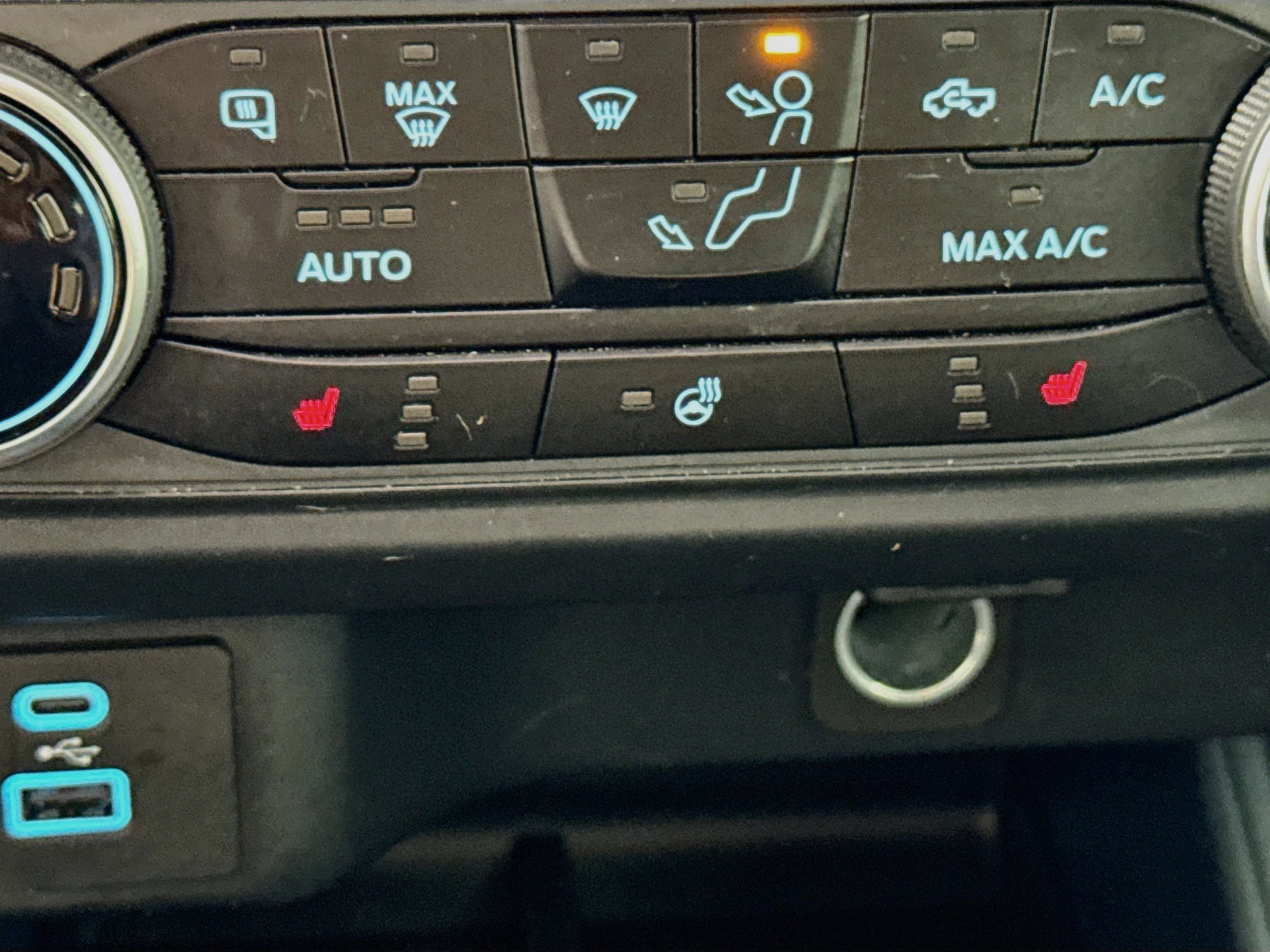 Used 2024 Carbonized Gray Metallic Ford XLT Advanced image 19