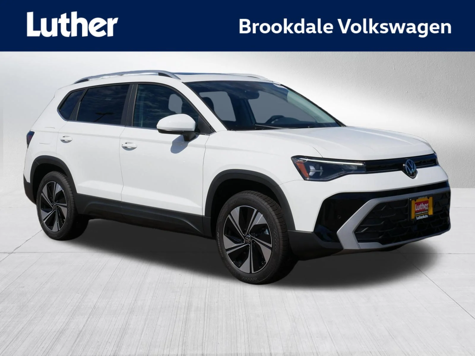 New 2026 Pure White Volkswagen SE image 1