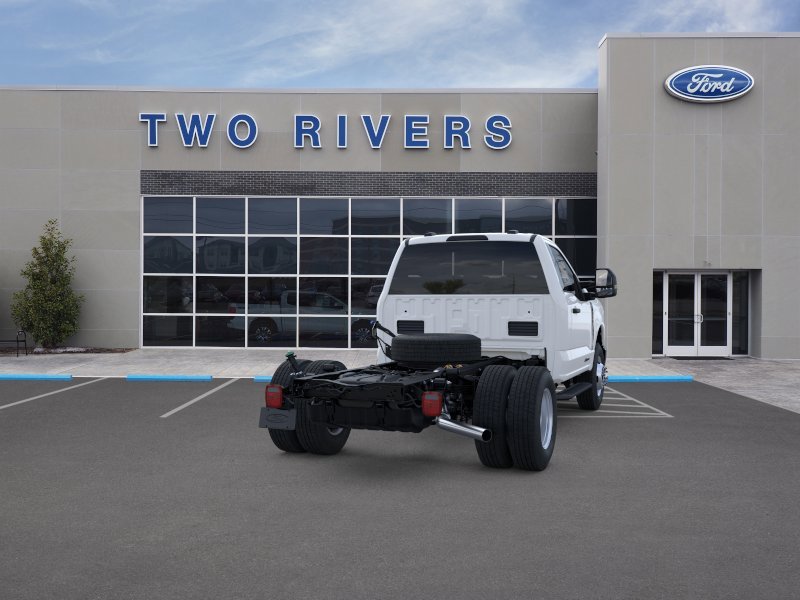 New 2026 Oxford White Ford F-350 image 8