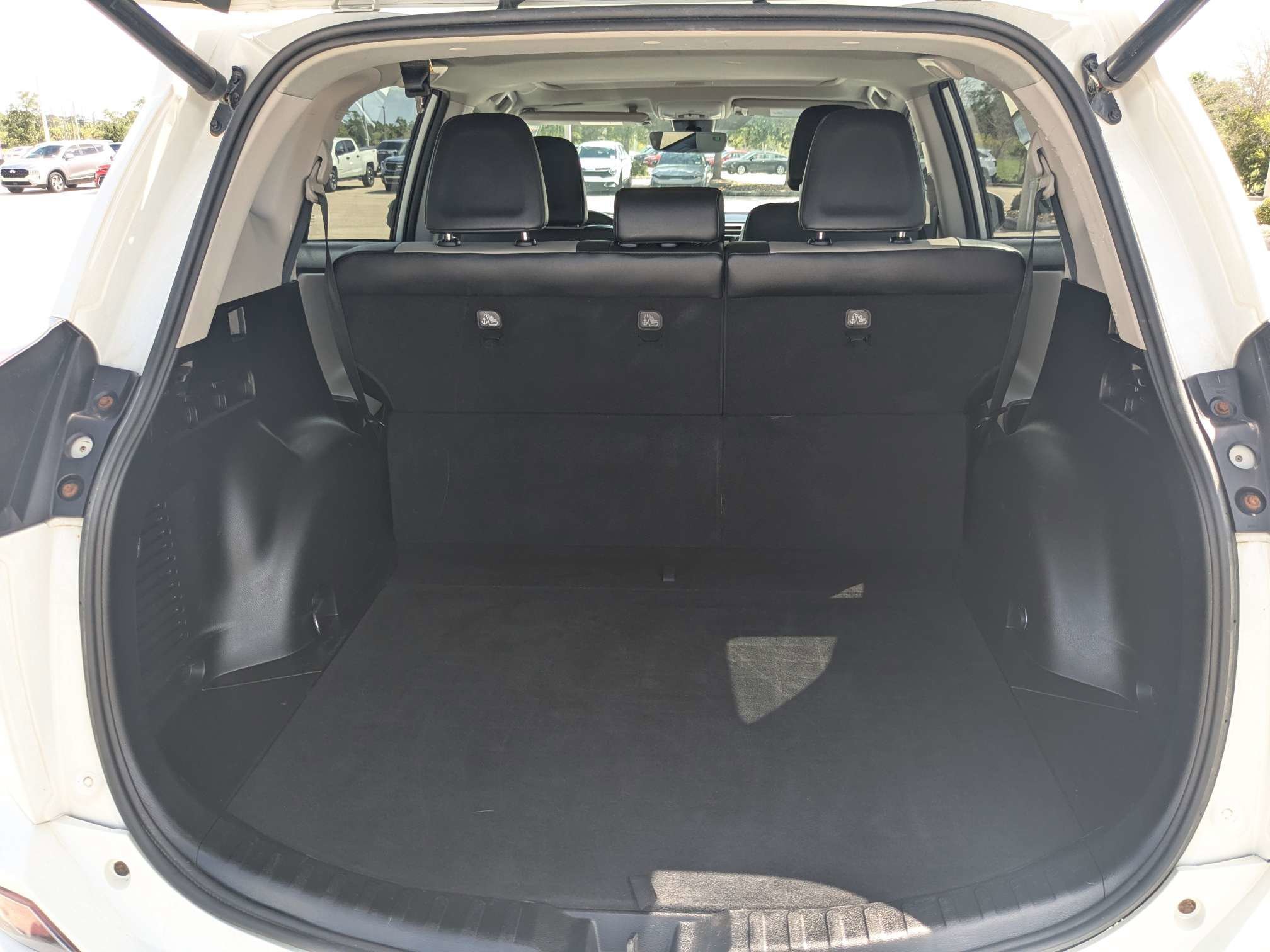 Used 2016 Blizzard Pearl Toyota Limited image 15