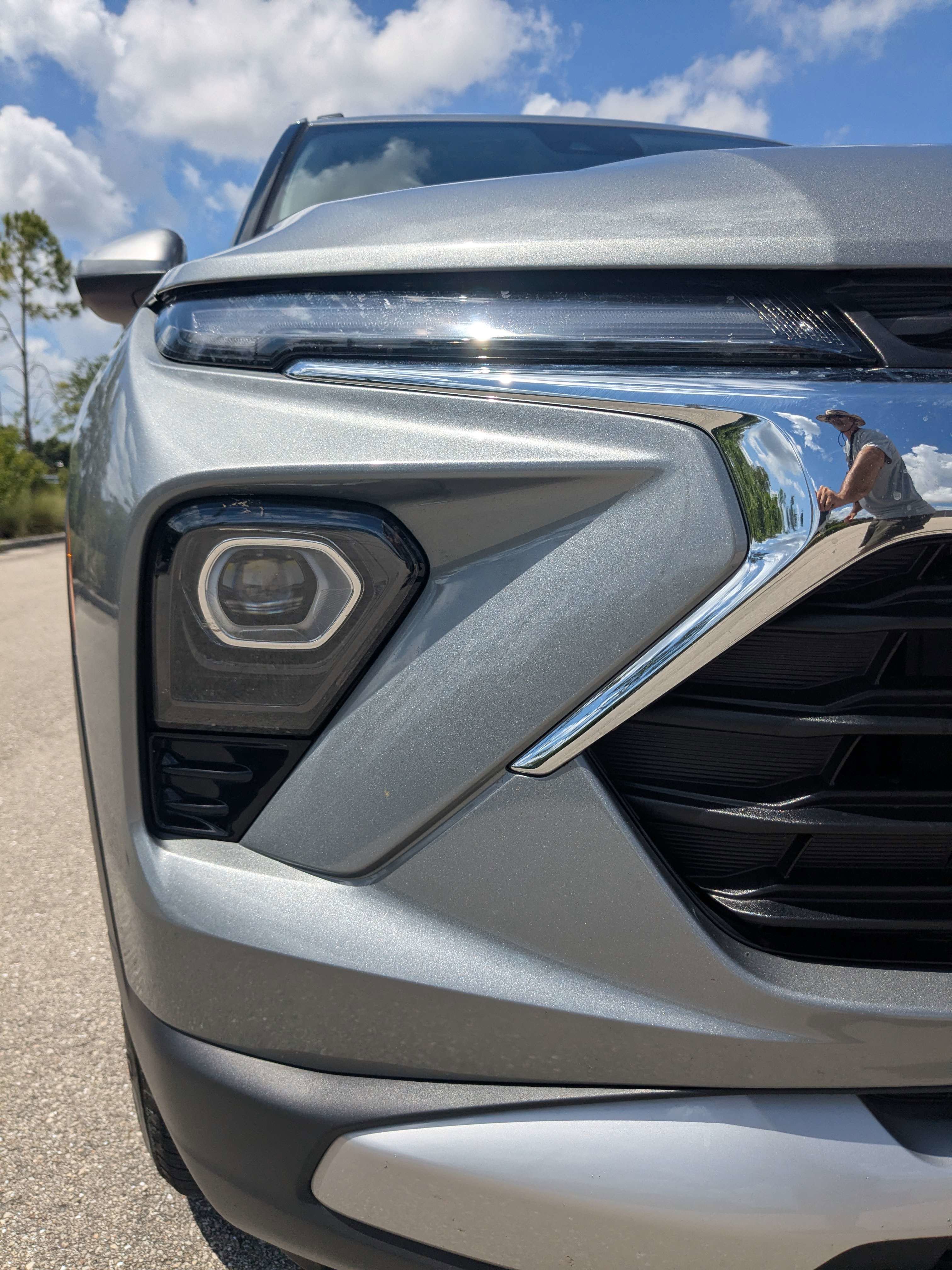 Used 2025 Sterling Gray Metallic Chevrolet LT image 10