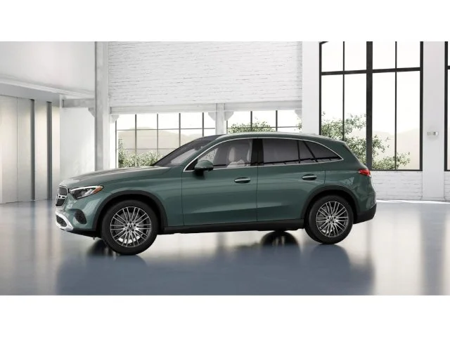 New 2027 Silver Mercedes-Benz GLC 300 image 37