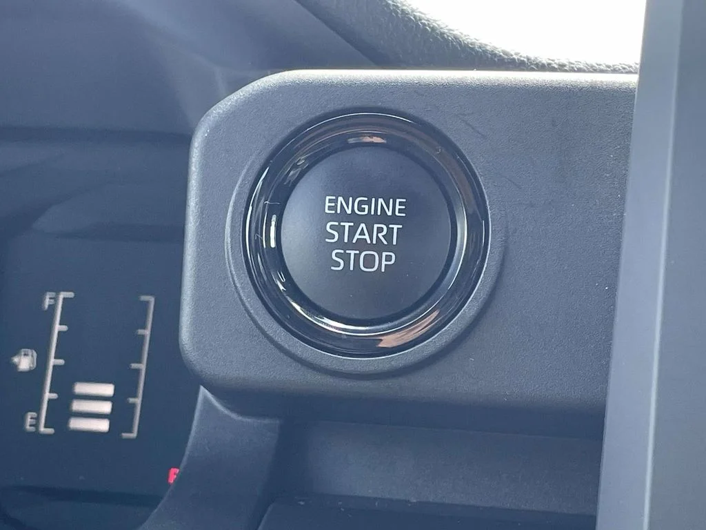 2024 Toyota Tacoma SR5 - Photo 18
