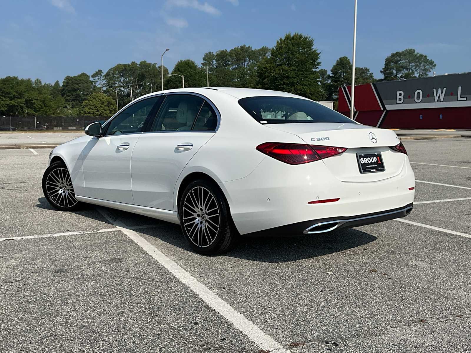 Used 2025 Polar White Mercedes-Benz C 300 image 31